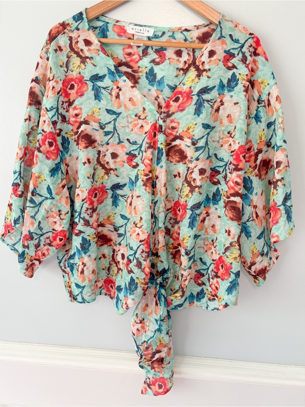 Ariella Aqua Floral Tie-Front Blouse Size Med Floral Butterfly Sleeve Feminine